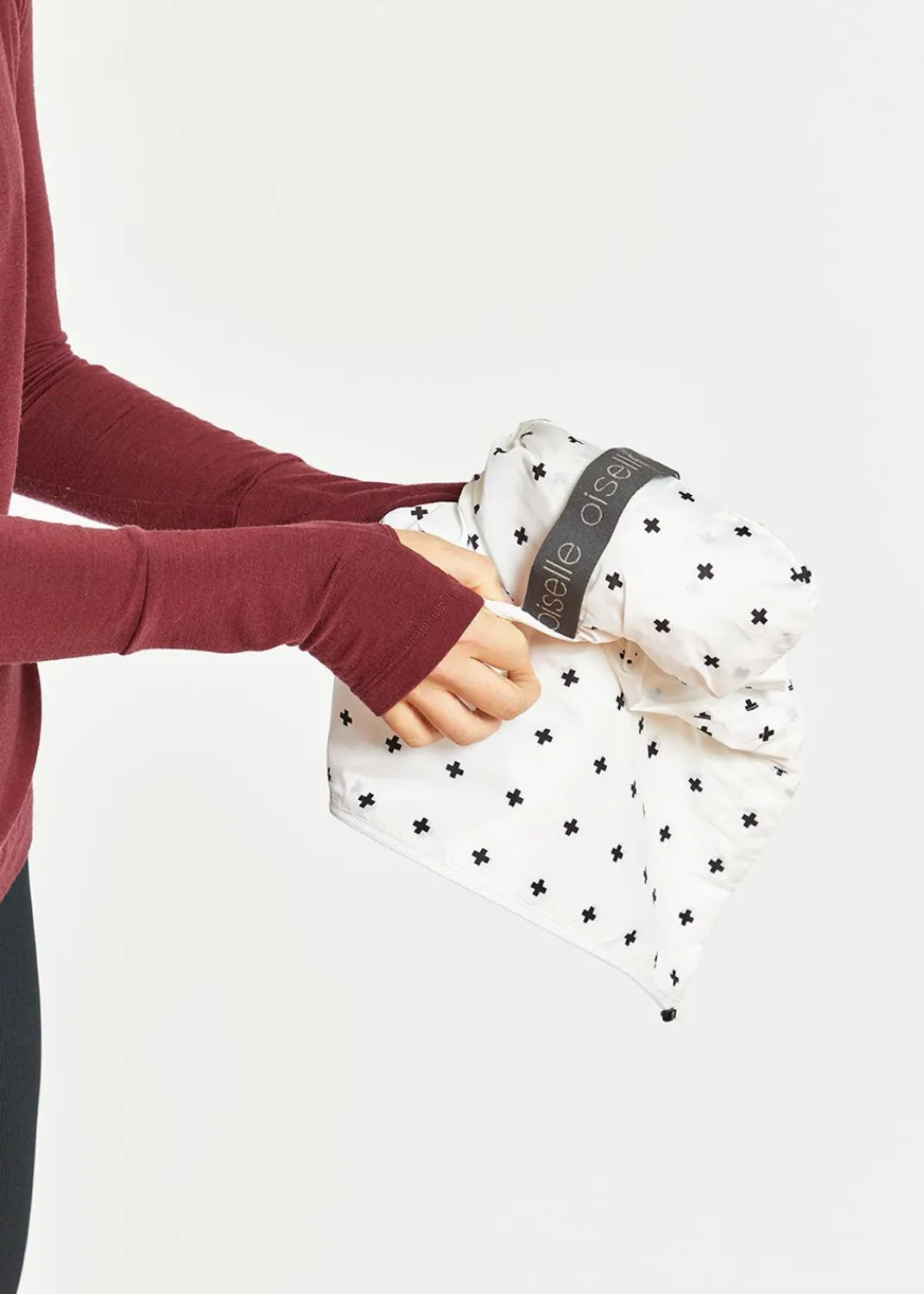 Women Oiselle Vests*Seattle Showers Vest