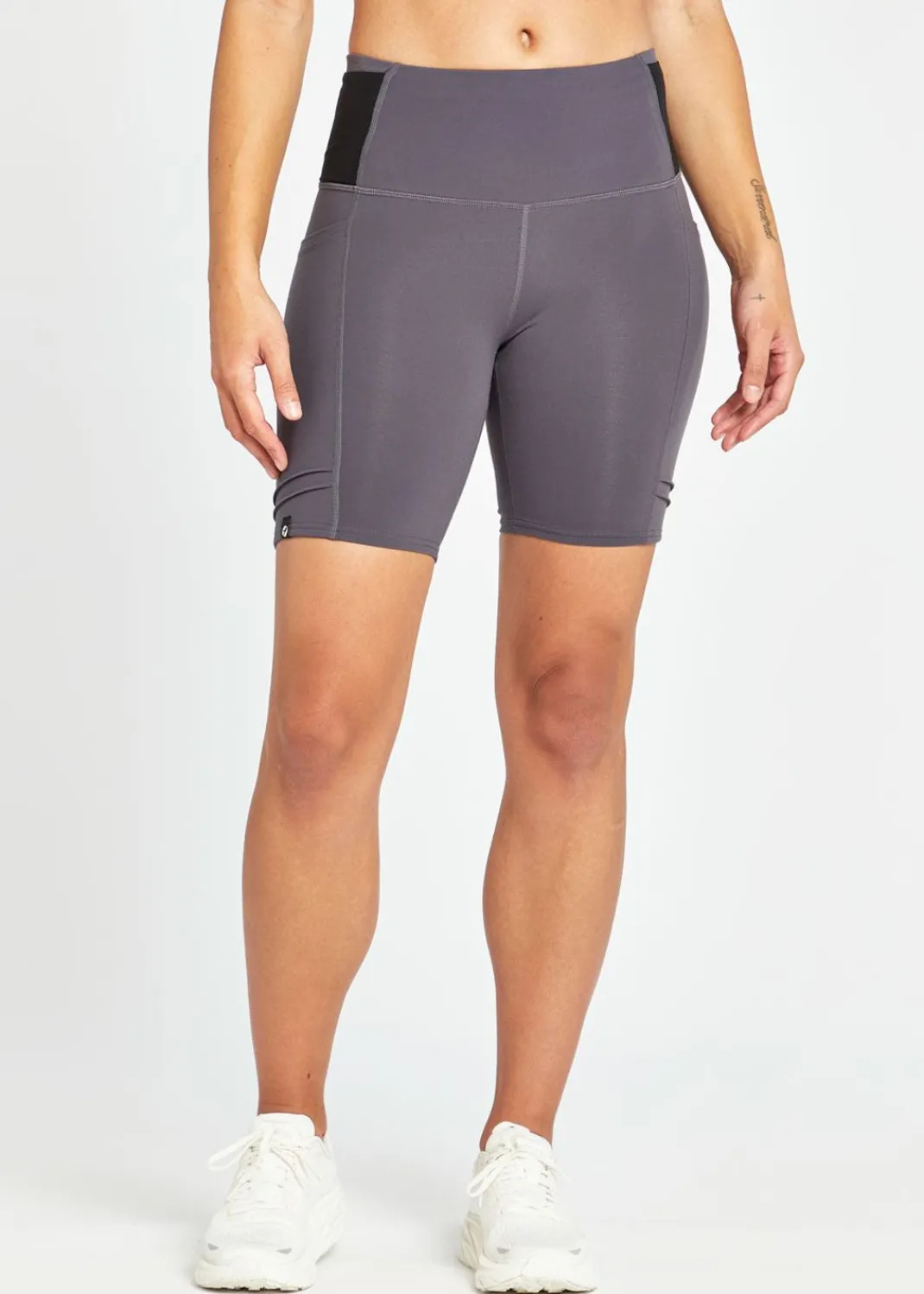 Women Oiselle Shorts*Mid Length Pocket Jogger Shorts
