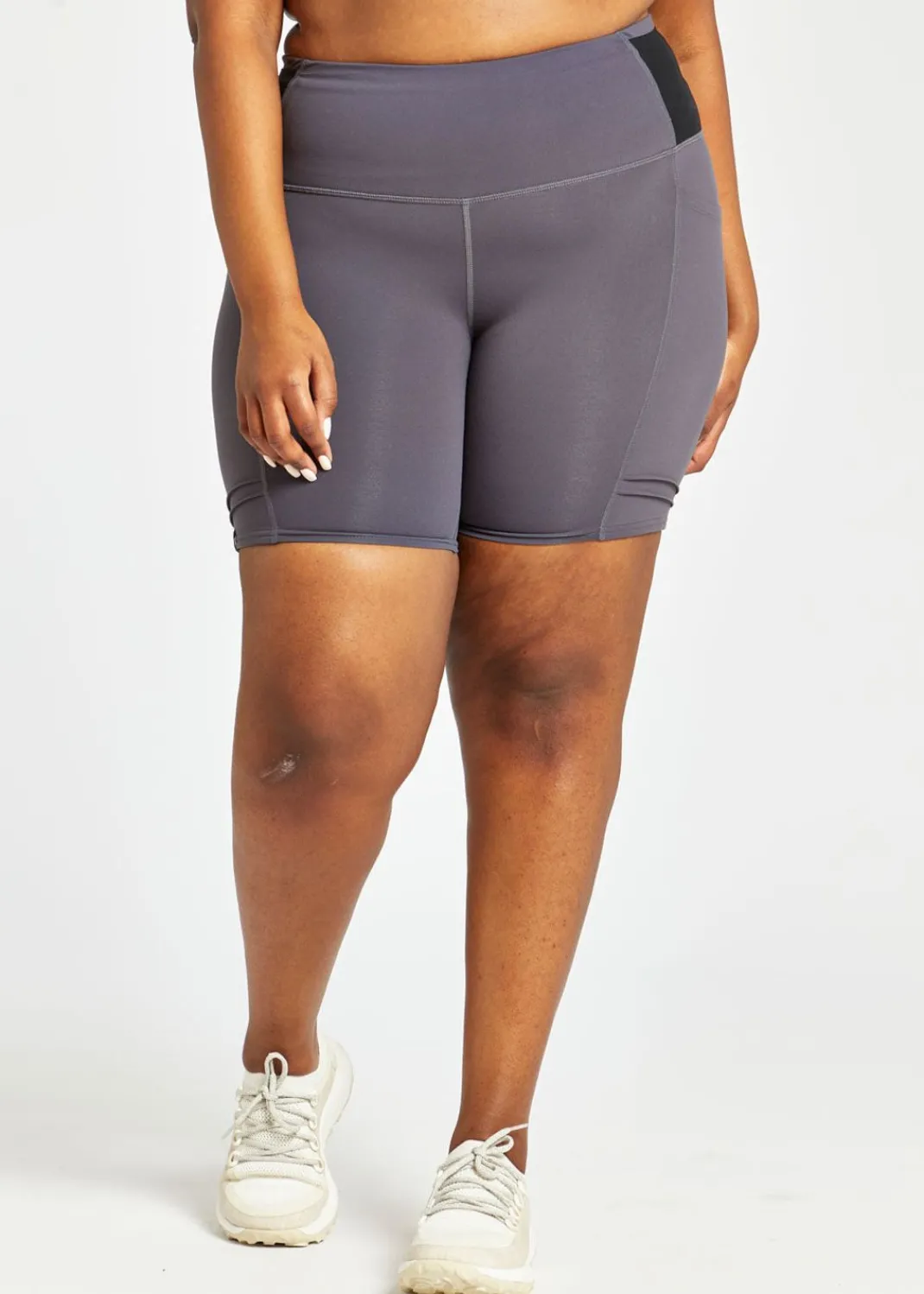 Women Oiselle Shorts*Mid Length Pocket Jogger Shorts
