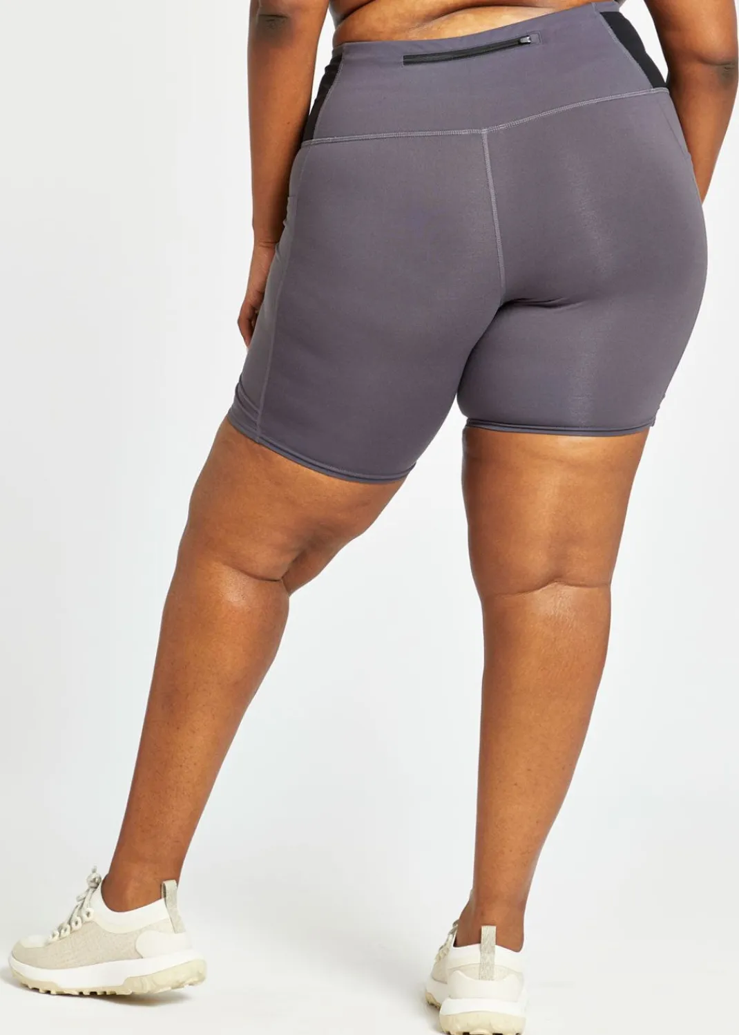 Women Oiselle Shorts*Mid Length Pocket Jogger Shorts